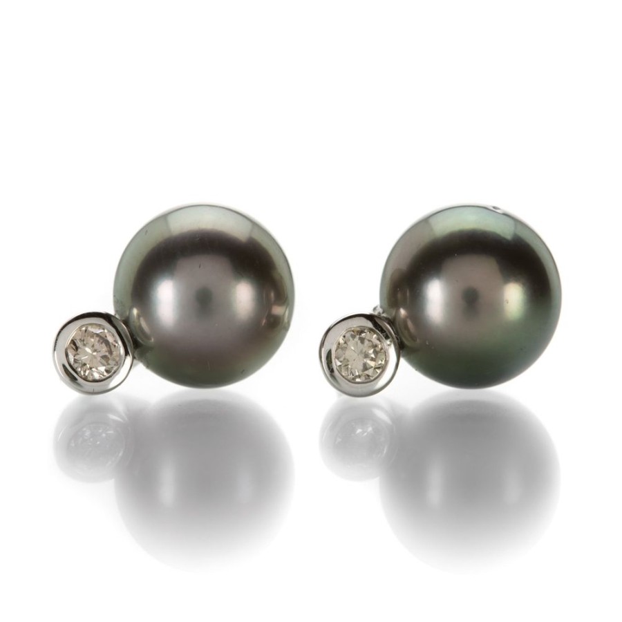 Earrings Gellner | Pearl Earrings With Bezel Set Diamonds