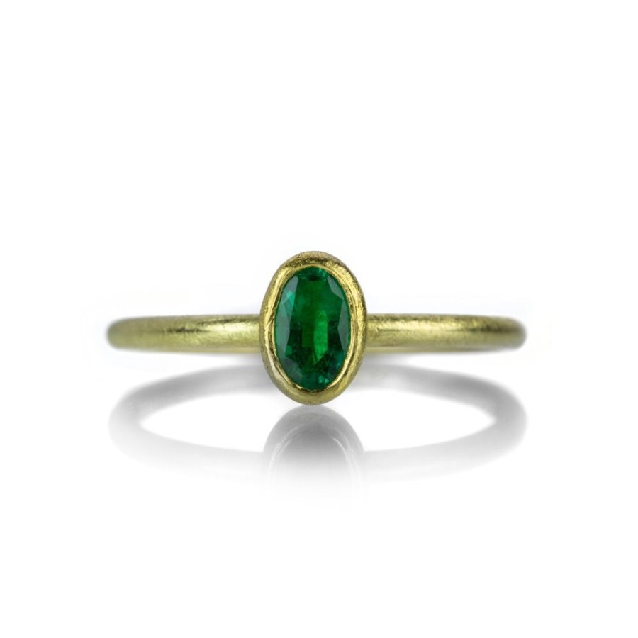 Rings Petra Class | Oval Faceted Emerald Ring