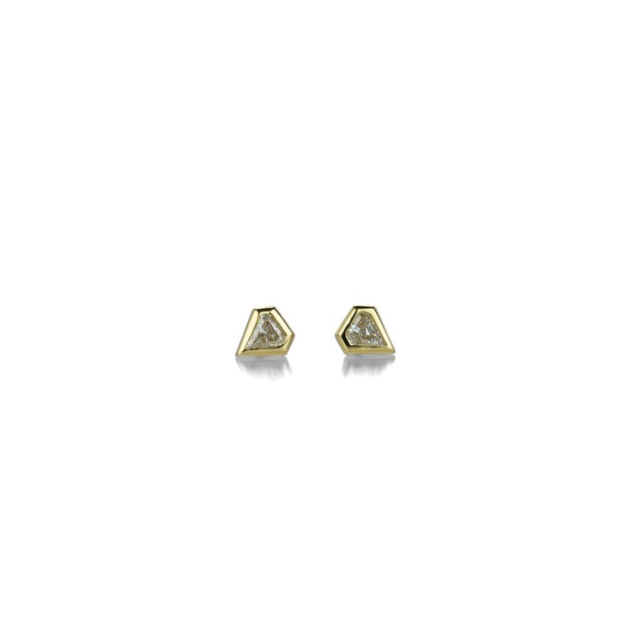 Earrings Diana Mitchell | 18K Shield Shaped Diamond Studs