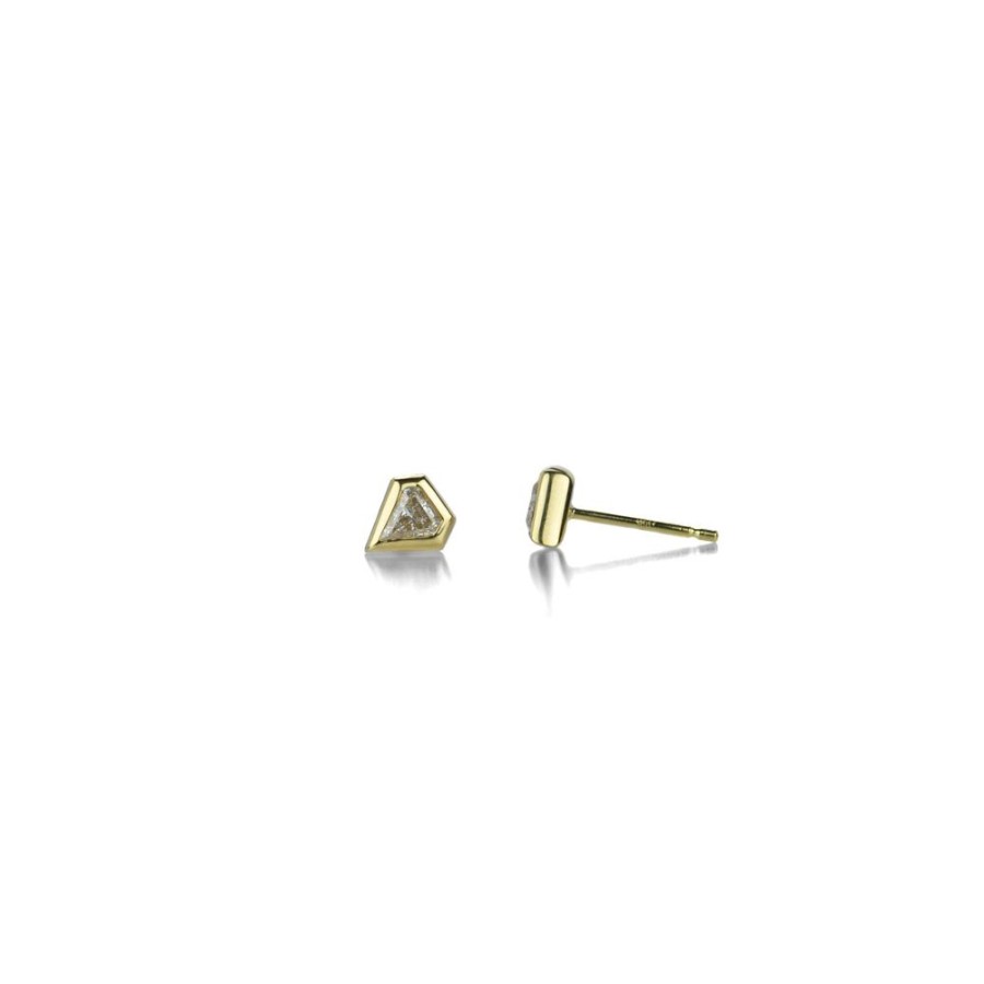 Earrings Diana Mitchell | 18K Shield Shaped Diamond Studs