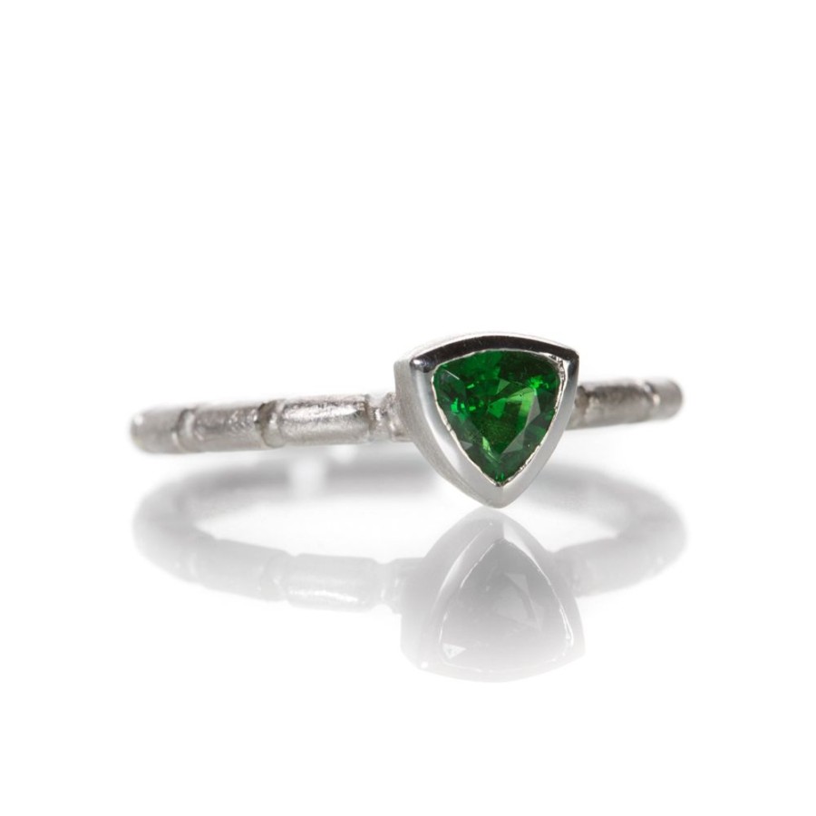 Rings Barbara Heinrich | Trillion Tsavorite Ring-1