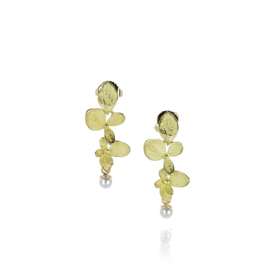 Earrings John Iversen | 18K Double Hydrangea Earrings With Pearl Drops