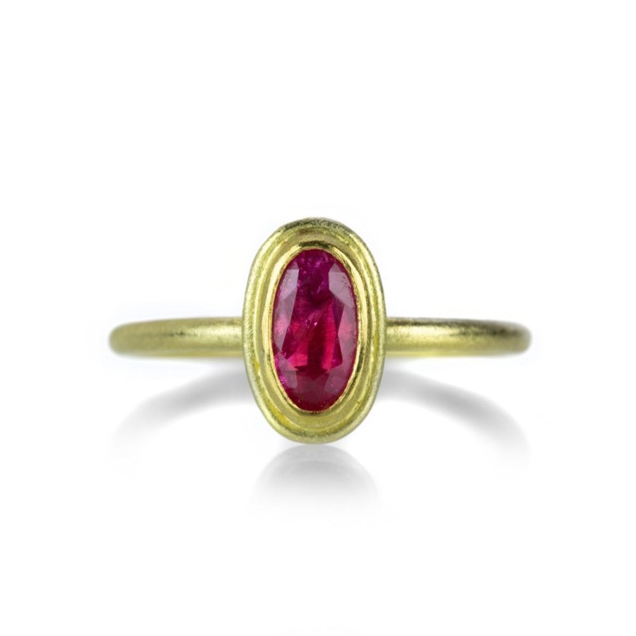 Rings Petra Class | Faceted Oval Ruby Ring