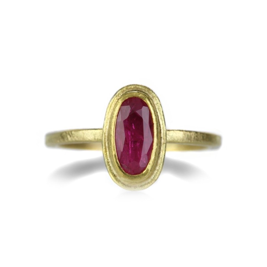 Rings Petra Class | Faceted Oval Ruby Ring On Square Band