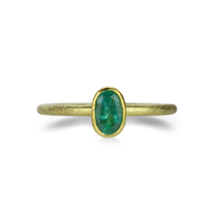 Rings Petra Class | Oval Bezel Set Faceted Emerald Ring