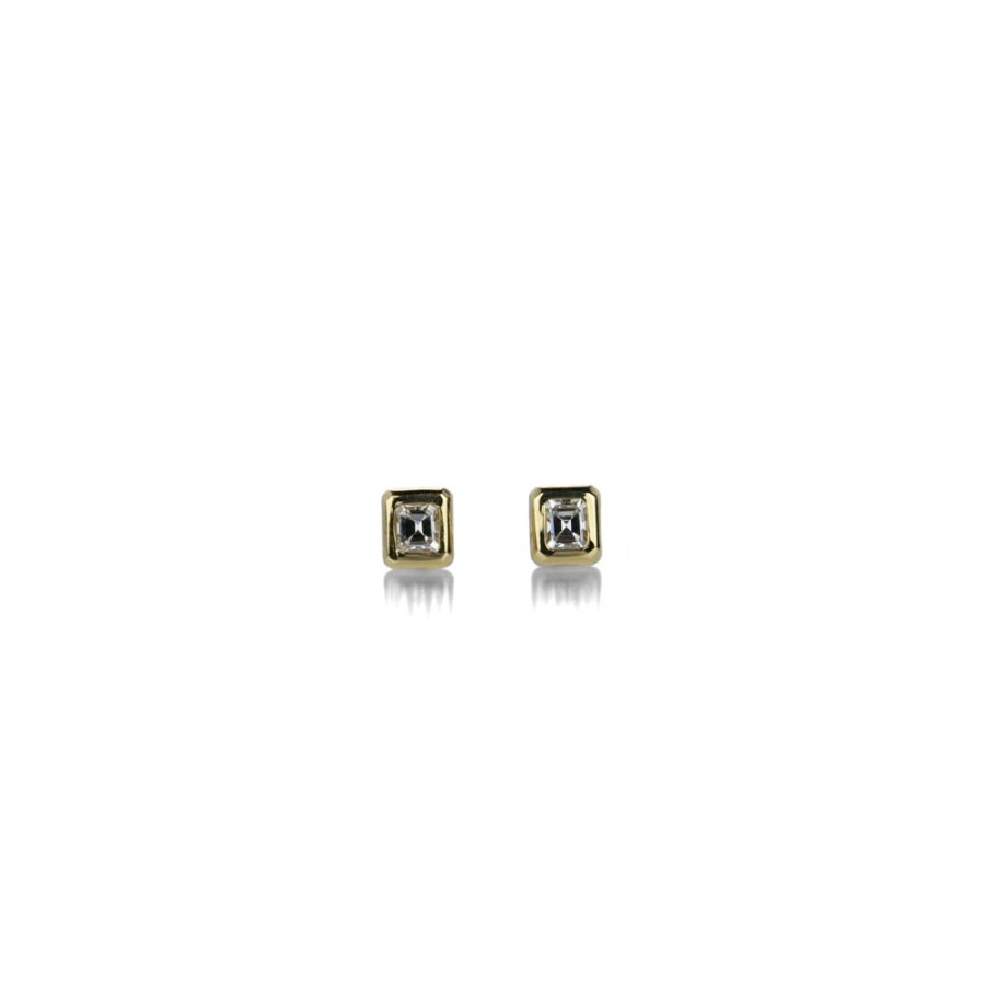 Earrings Diana Mitchell | 18K Tiny Emerald Cut Diamond Studs