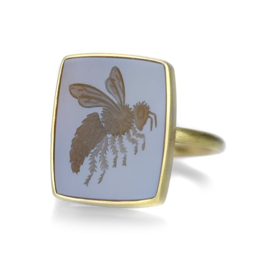 Rings Gabriella Kiss | Agate Ring With Bee Intaglio