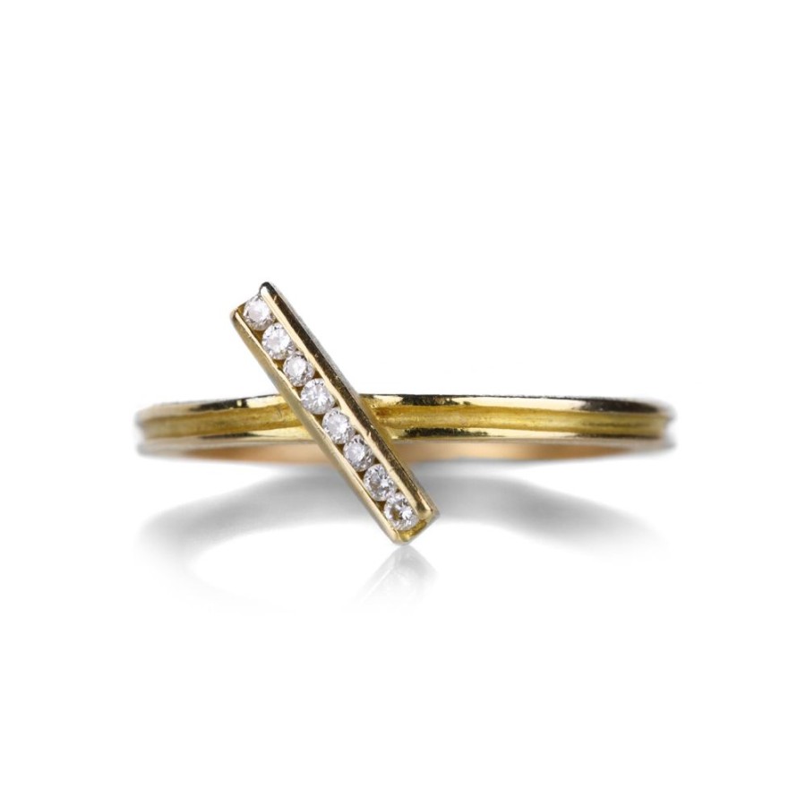 Rings Barbara Heinrich | 18K Diagonal Diamond Bar Ring