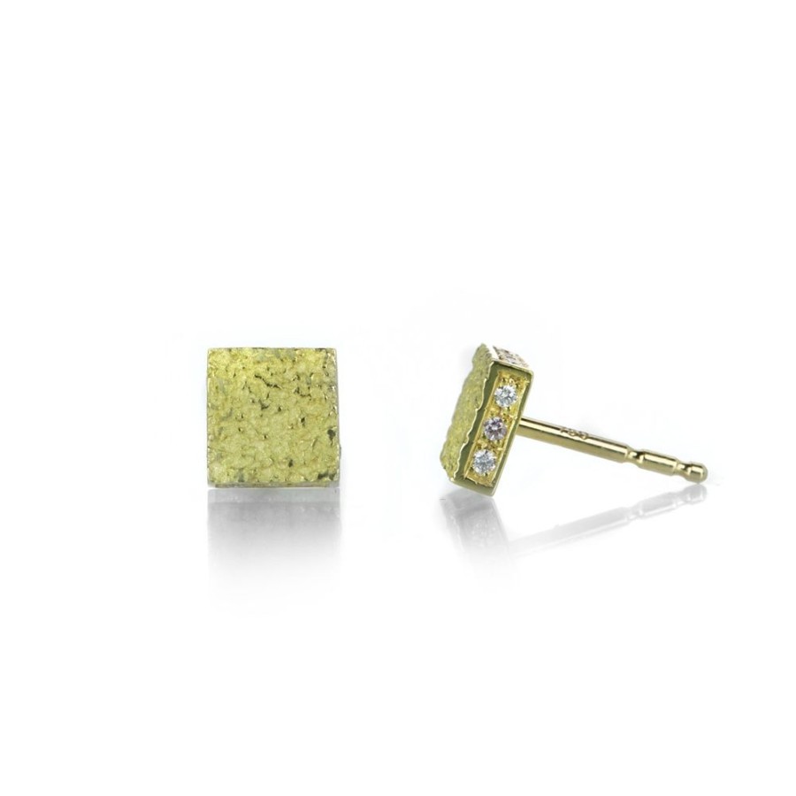 Earrings John Iversen | Square Studs With Surprise Diamonds