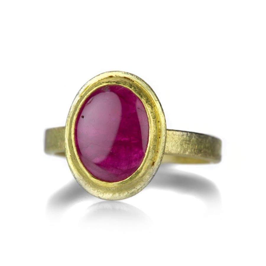 Rings Petra Class | Oval Cabochon Ruby Ring