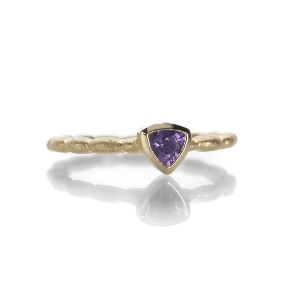 Rings Barbara Heinrich | Trillion Purple Sapphire Ring-1