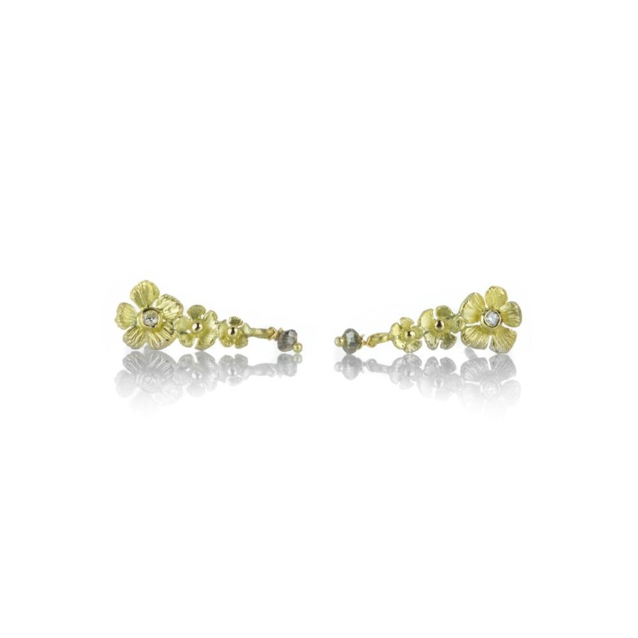 Earrings Lene Vibe | Triple Flower Earrings With Diamond Drop