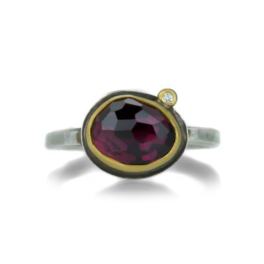 Rings Ananda Khalsa | Small Rhodolite Garnet Ring