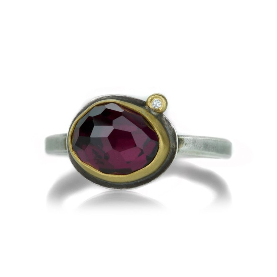 Rings Ananda Khalsa | Small Rhodolite Garnet Ring