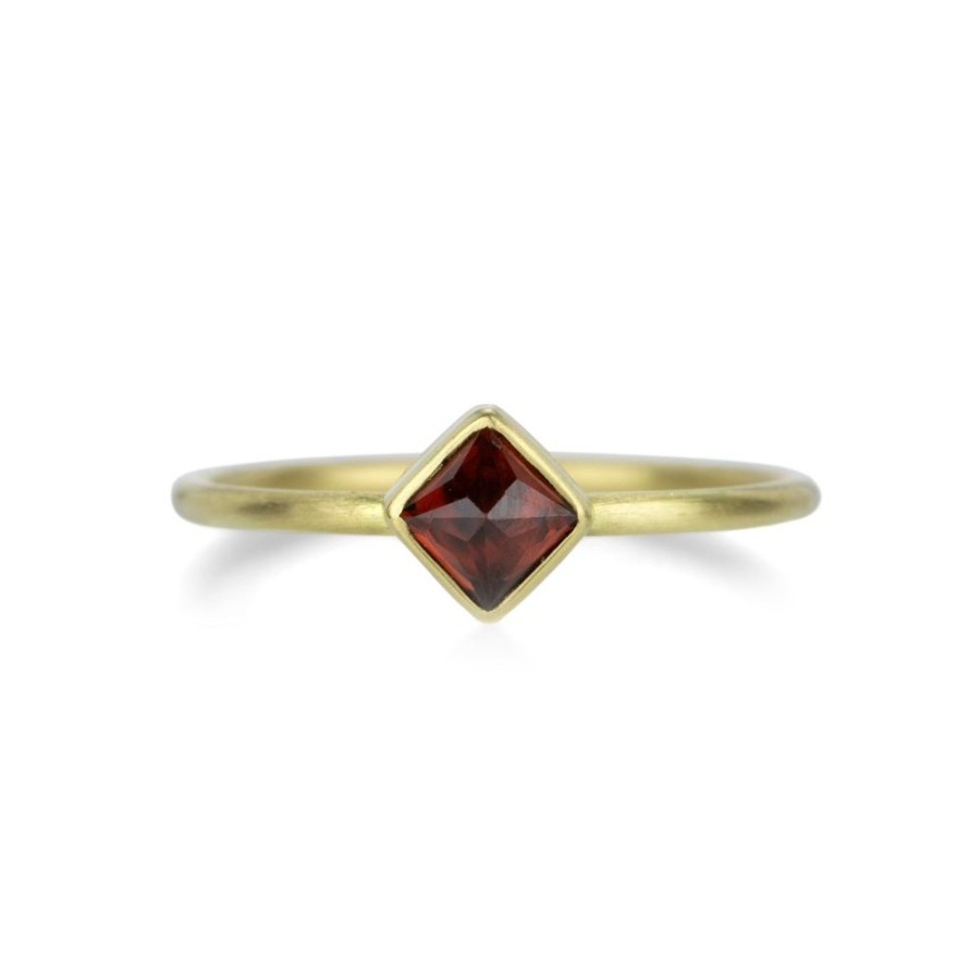 Rings Gabriella Kiss | 18K Square Garnet Ring