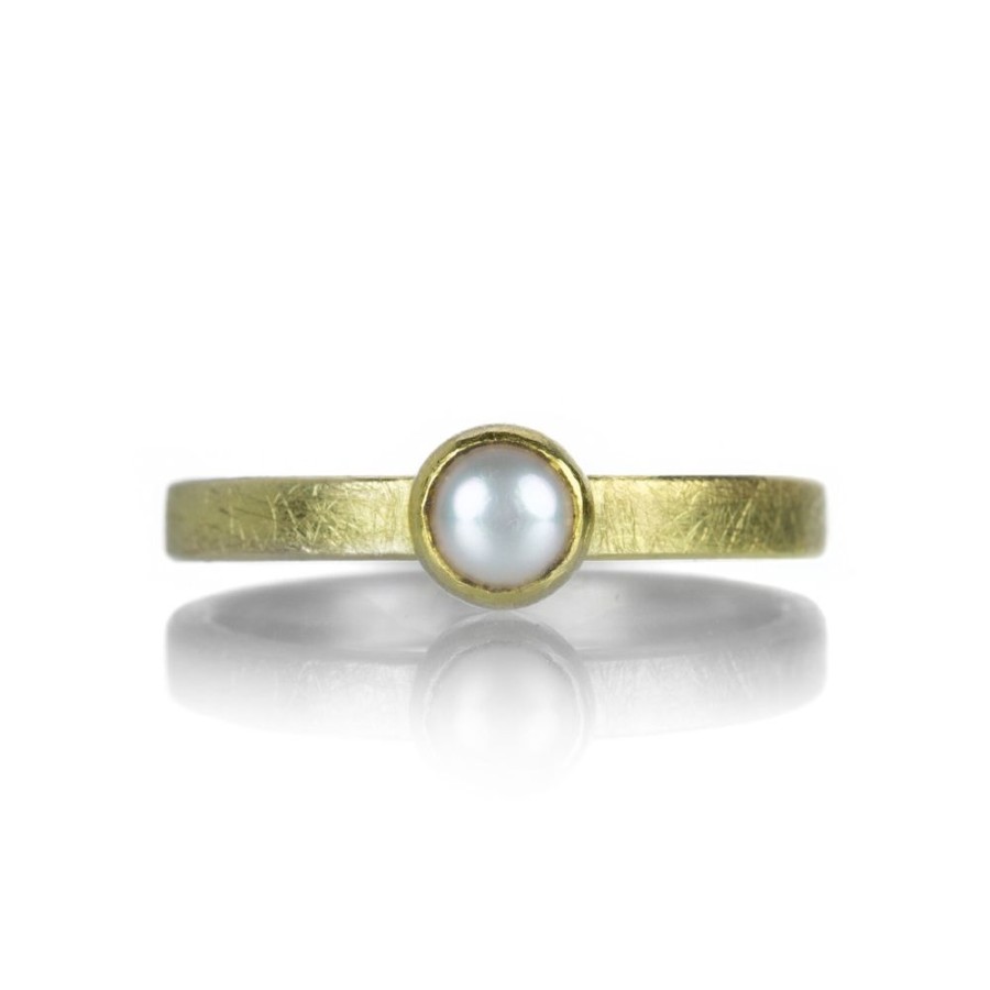 Rings Petra Class | Tiny Cultured Pearl Ring