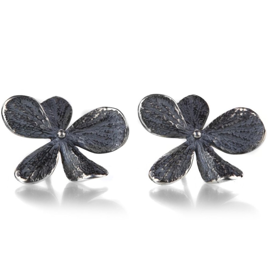 Earrings John Iversen | Large Oxidized Sterling Silver Hydrangea Studs